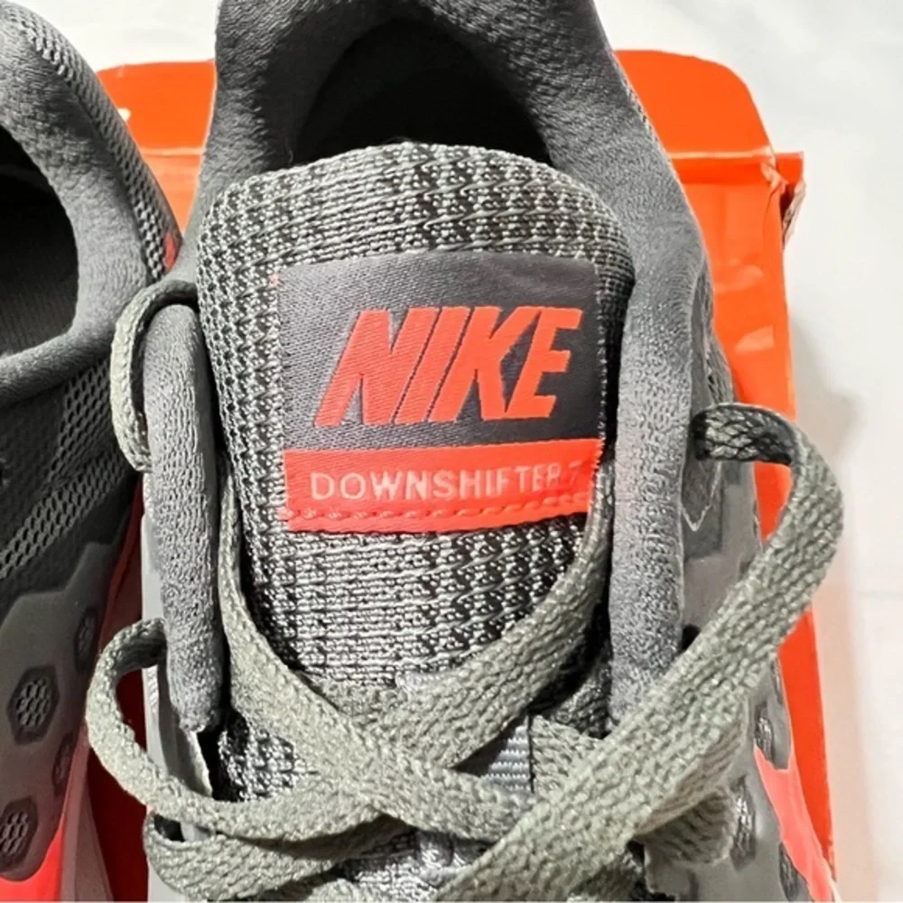 Nike Downshifter 7 Women’s Running Shoes sneakers gray and pink size 9W‎